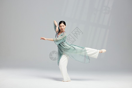【精】东方美女跳古典舞图片