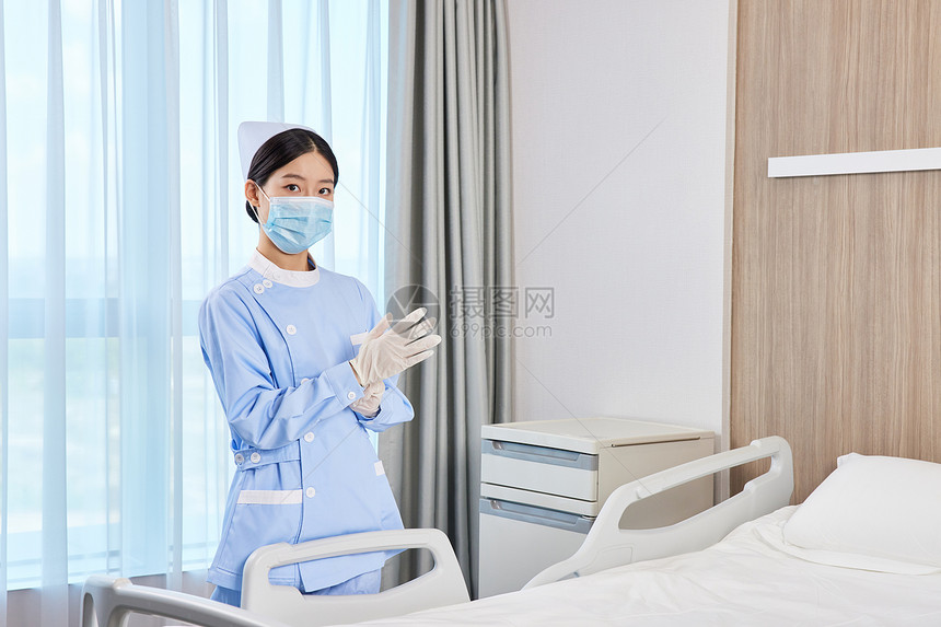 病房里的护士戴手套图片