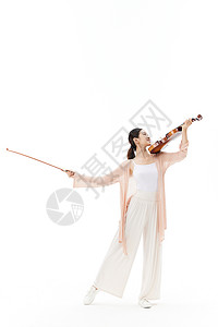 拉小提琴的女性艺术演奏家图片