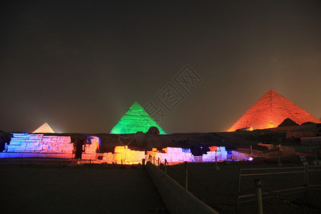 埃及的吉萨金字塔图片