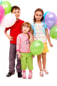 生日派对上带着多彩气球图片