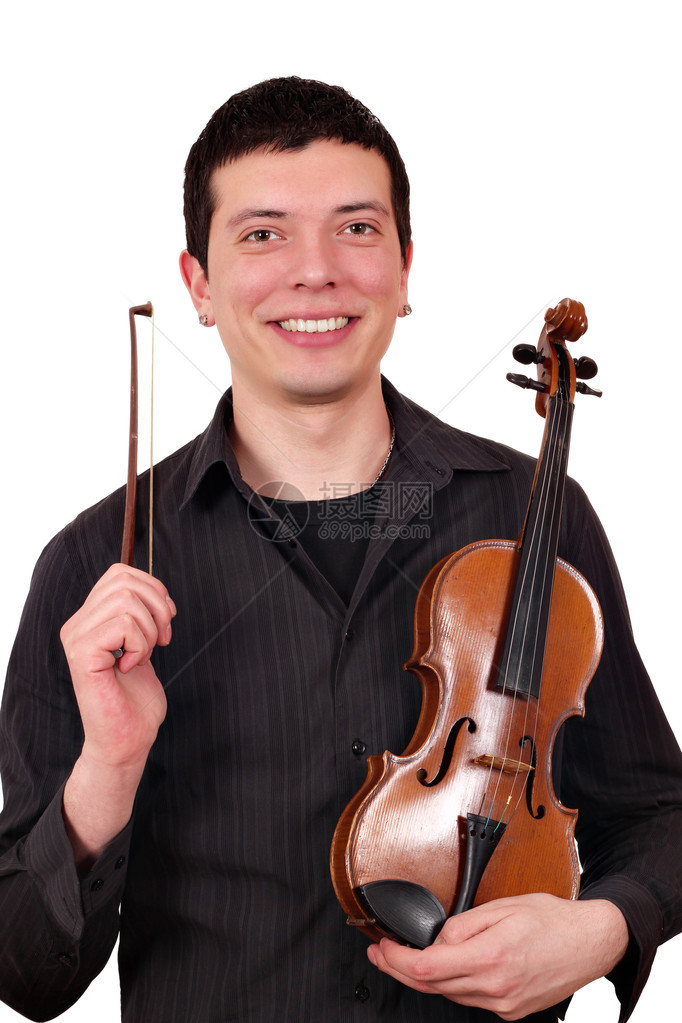 摆出小提琴姿势的男人图片