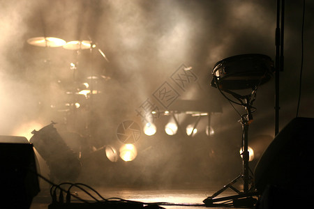 舞台上的鼓组背景图片