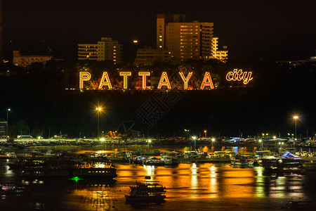 芭堤雅市泰国夜灯图片