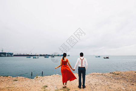 婚前海滨照片新娘在图片