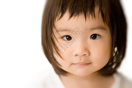 她是个美丽的亚洲婴图片
