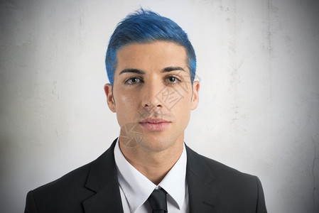 蓝头发商人的创造力图片