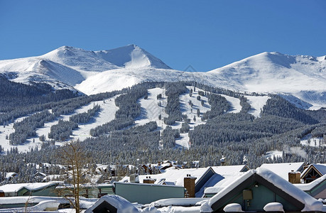 美国科罗拉多州布列肯里奇市的桑尼布雷肯里奇滑雪和图片