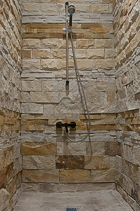 一个人的石砖淋浴房图片
