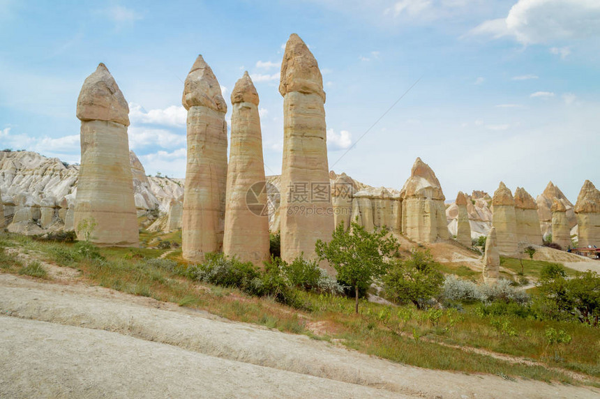 土耳其卡帕多西亚山谷仙子烟囱图片