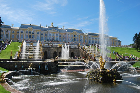 圣彼得堡彼得霍夫宫的图片