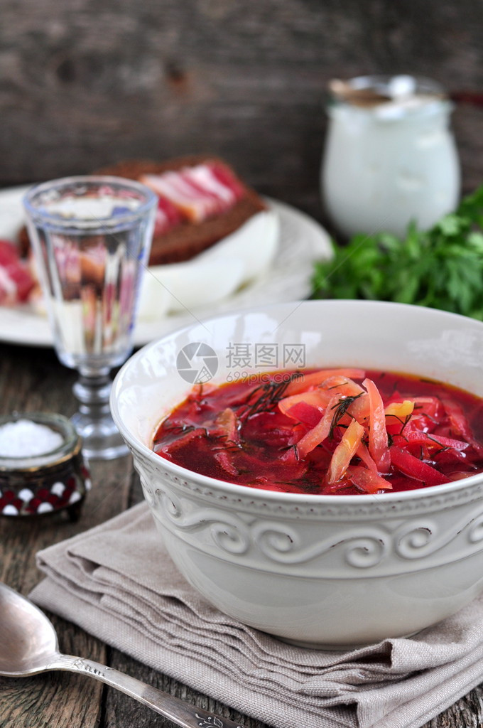 晚餐来自蔬菜罗宋汤的乌克兰汤图片