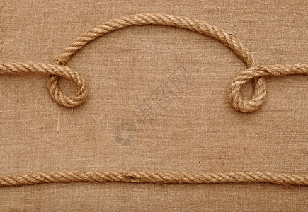 绳子的架子是用一幅勃起的帆图片