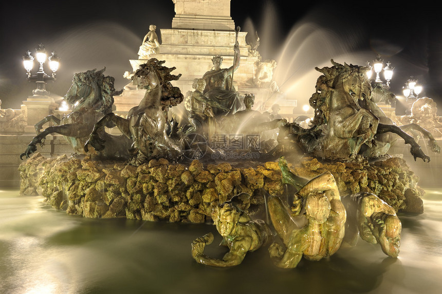 喷泉吉伦特派纪念碑法国波尔多图片