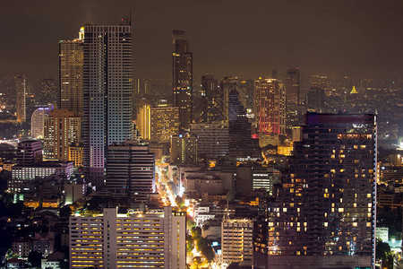 泰国曼谷现代建筑晚图片