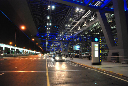 机场主入口处新兴建的图片
