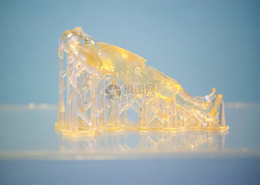 在3d打印机上打印的物体光敏聚合物立体光刻3D打印机图片