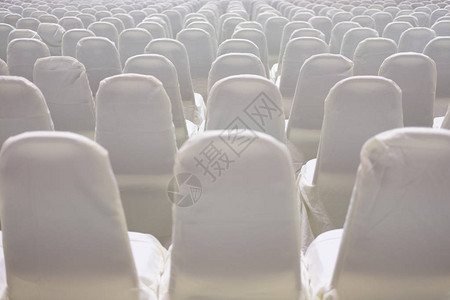 带有白色椅子的现代会议室内厅空座位的会议室商务活动构想ACONF背景图片