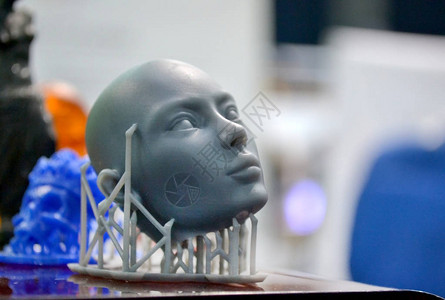 在立体光刻3D打印机上打印的物体光聚合物图片