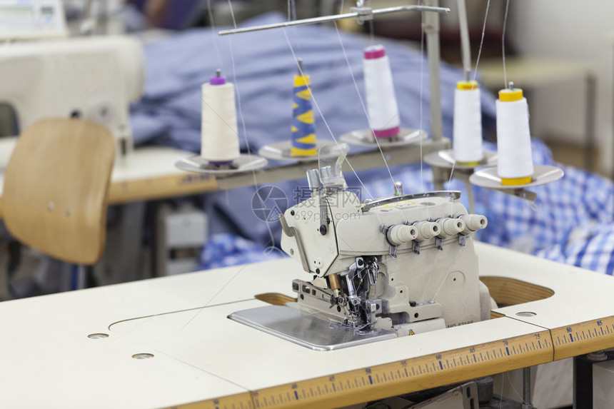多线工业缝纫机图片