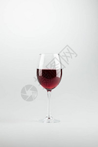白色的红葡萄酒被隔绝地背景图片