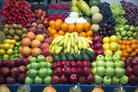 市场上销售的水果种类图片
