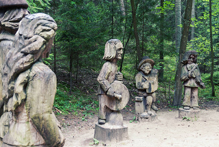 Juodkrante公共自然公园民间音乐家传统立陶宛木雕图片