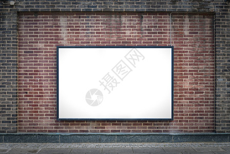 一个空白的广告牌挂在建筑高清图片