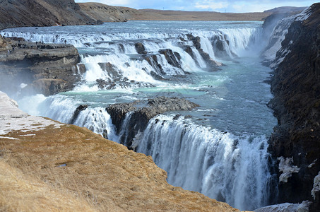 冰岛黄金瀑布西南部的大瀑布图片