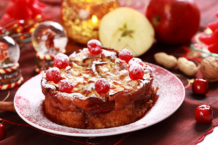 圣诞蛋糕夏洛特传统蛋糕奶油苹果图片