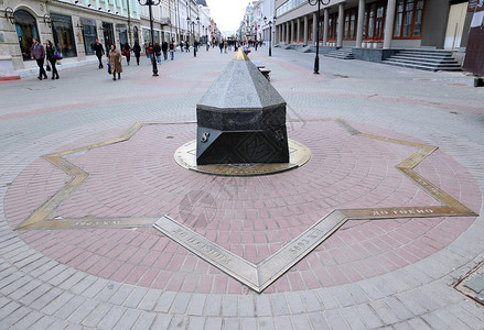 纪念标志Kazan的地理中心PrimeMeridian图片