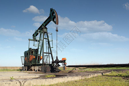 石油工业抽油机图片