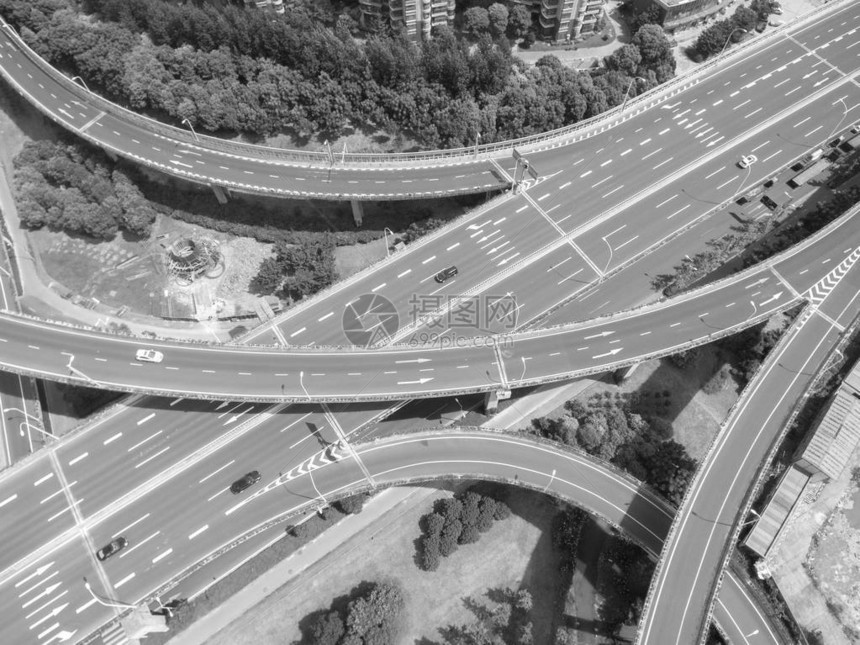 高速公路立交桥鸟瞰图图片