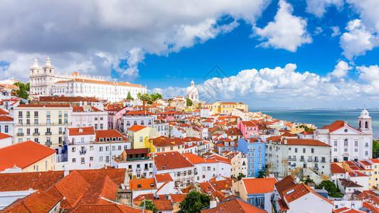 里斯本葡萄牙城市的天线在阿图片
