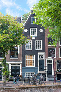 阿姆斯特丹市与传统老旧城镇建筑和建筑的景图片