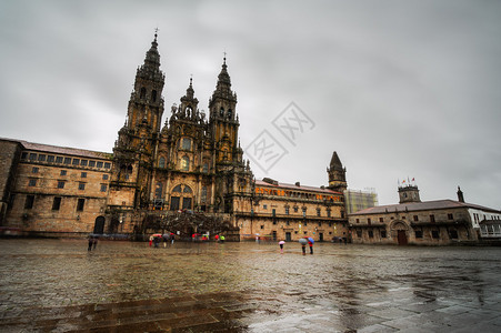 西班牙加利西亚雨天圣地亚哥德孔波图片