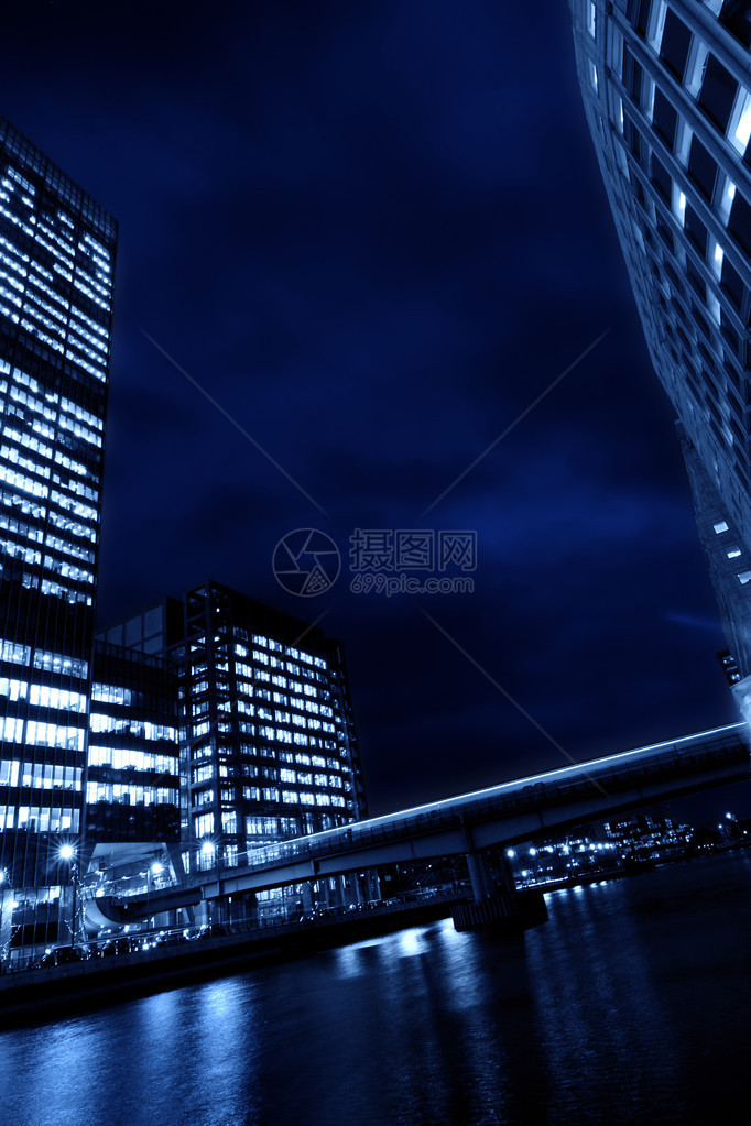 加那利码头伦敦商业区夜图片