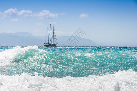 盛世豪情海上风暴中的帆船背景