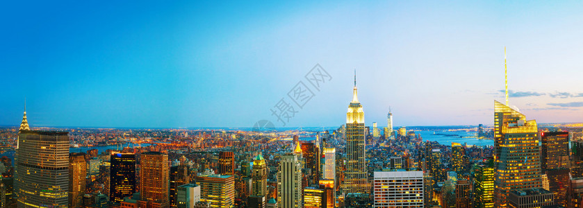 纽约市全景城市景观夜景鸟瞰图片