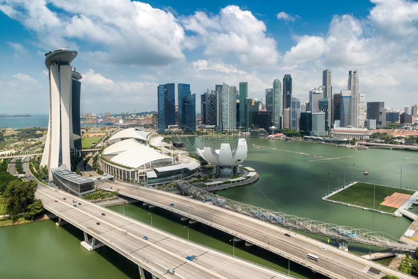 在新加坡滨海湾市中心商业区的新加图片