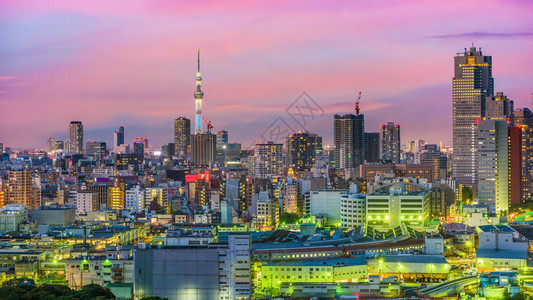 从筑地上方看的日本东京城市景观图片