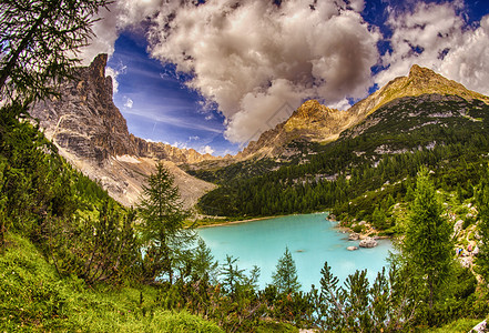 阿尔卑斯湖索拉比意大利多洛米图片