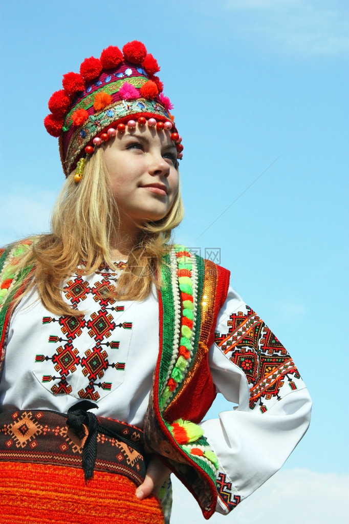 身着乌克兰民族图片