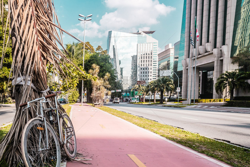 巴西圣保罗街头巴西的Bike图片