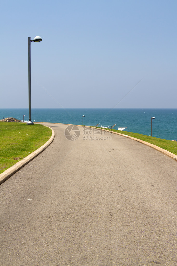 以色列特拉维夫海边的道路图片