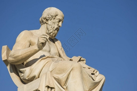 希腊哲学家柏拉图在雅典国立学院前图片