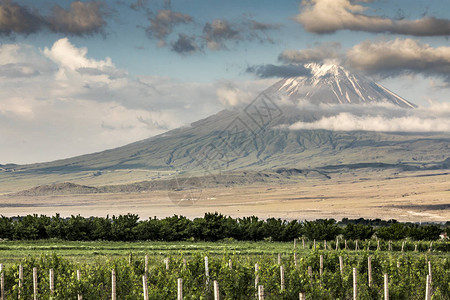 亚美尼亚地貌背景图片
