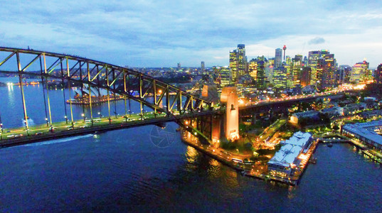 黄昏的悉尼港澳大利亚图片