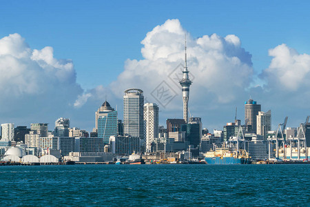 奥克兰市中心的城市天际线和新西兰奥克兰的标志地标图片