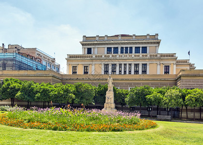 历史博物馆定居在雅典旧议会大厦的大楼内图片
